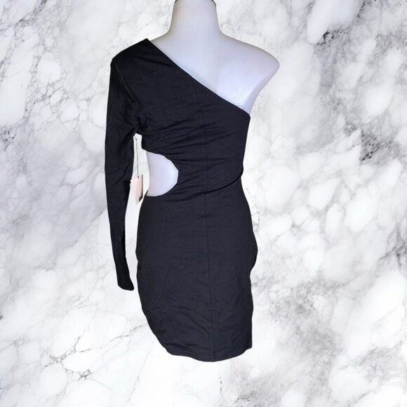 superdown Katia Cut Out Dress in Black - Picture 5 of 8